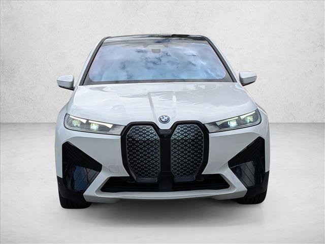 Used 2024 BMW iX xDrive50 w/ Sport Package AWD/4WD image 2