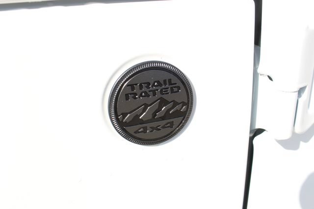 New 2026 Jeep Wrangler Unlimited Sahara AWD/4WD image 8