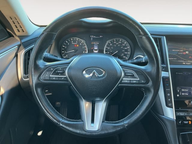Used 2019 INFINITI Q50 Luxe w/ Essential Package (3.0T Luxe) AWD/4WD image 13