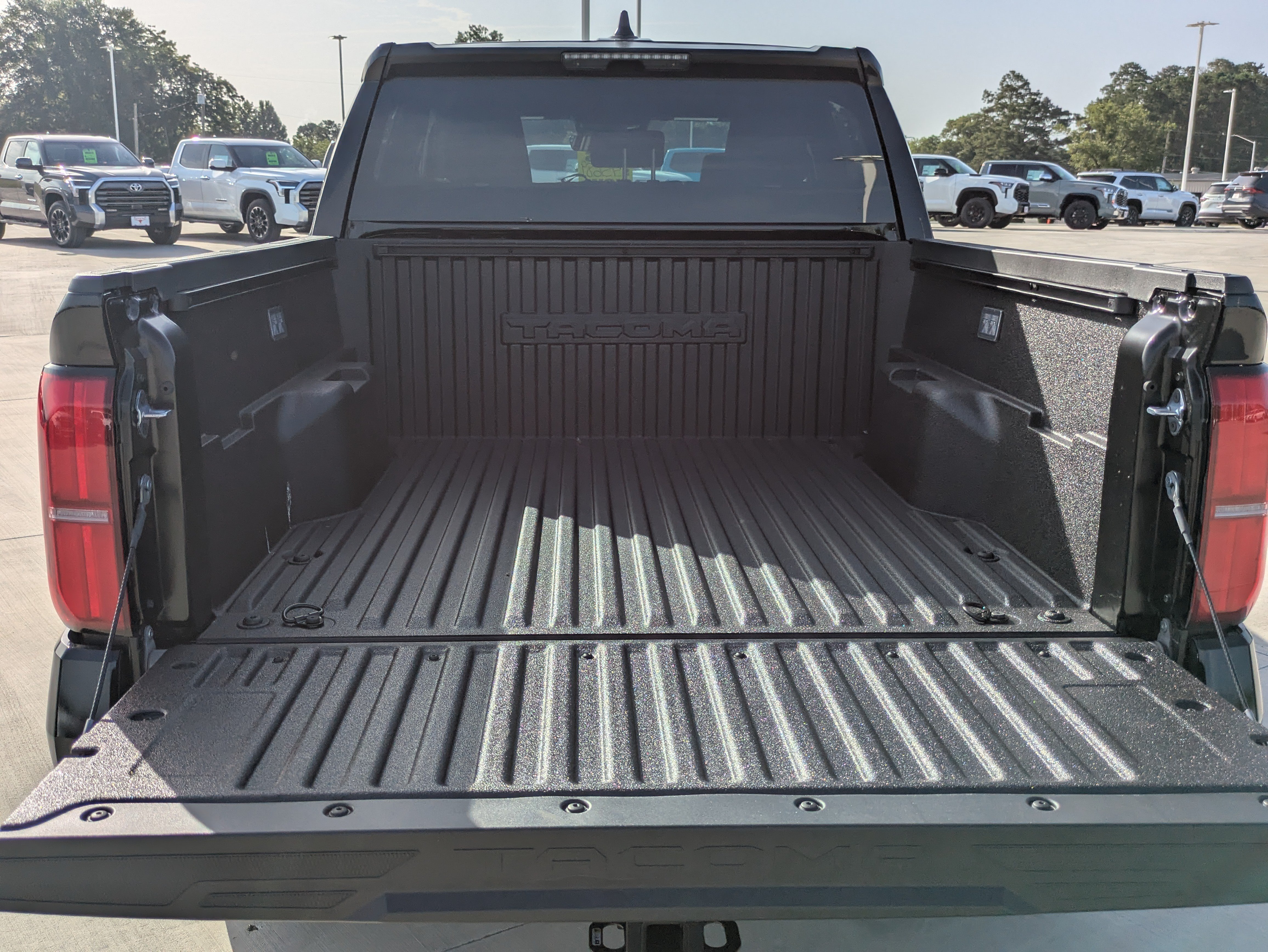 New 2026 Toyota Tacoma SR5 AWD/4WD image 5