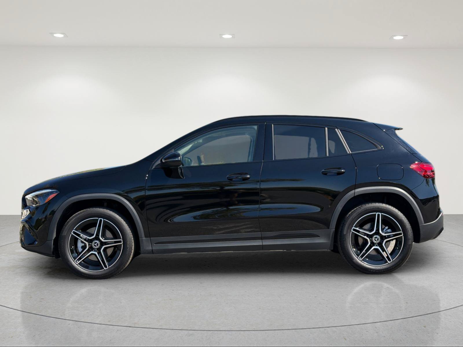 Certified 2026 Mercedes-Benz GLA 250 4MATIC image 2