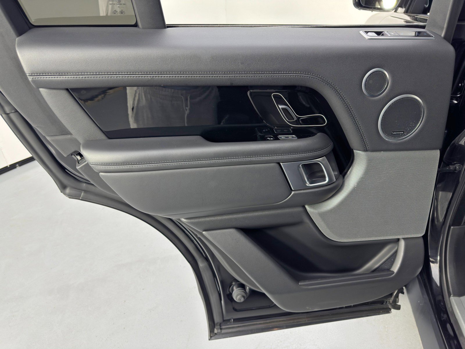 Used 2021 Land Rover Range Rover P525 Westminster Edition image 48