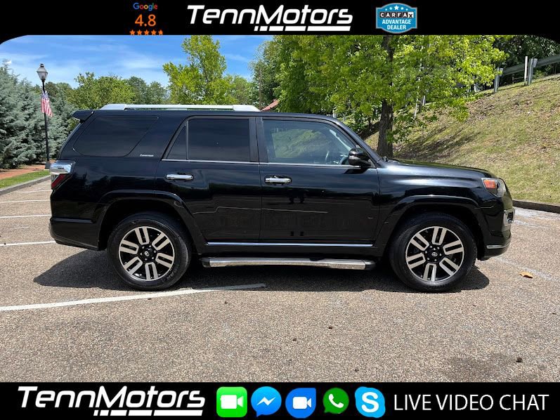 Used 2018 Toyota 4Runner Limited AWD/4WD image 2