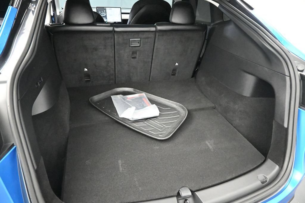 Used 2022 Tesla Model Y Long Range AWD/4WD image 7
