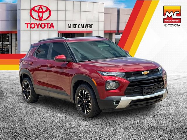 Used 2023 Chevrolet TrailBlazer LT w/ LPO, Blackout Package FWD image 7