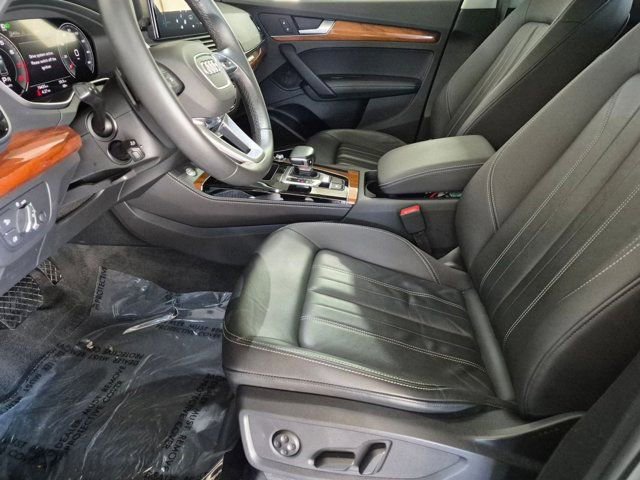 Certified 2023 Audi Q5 2.0T Premium Plus w/ Premium Plus Package AWD/4WD image 9