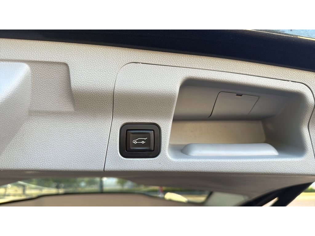 Used 2017 GMC Acadia SLT image 9