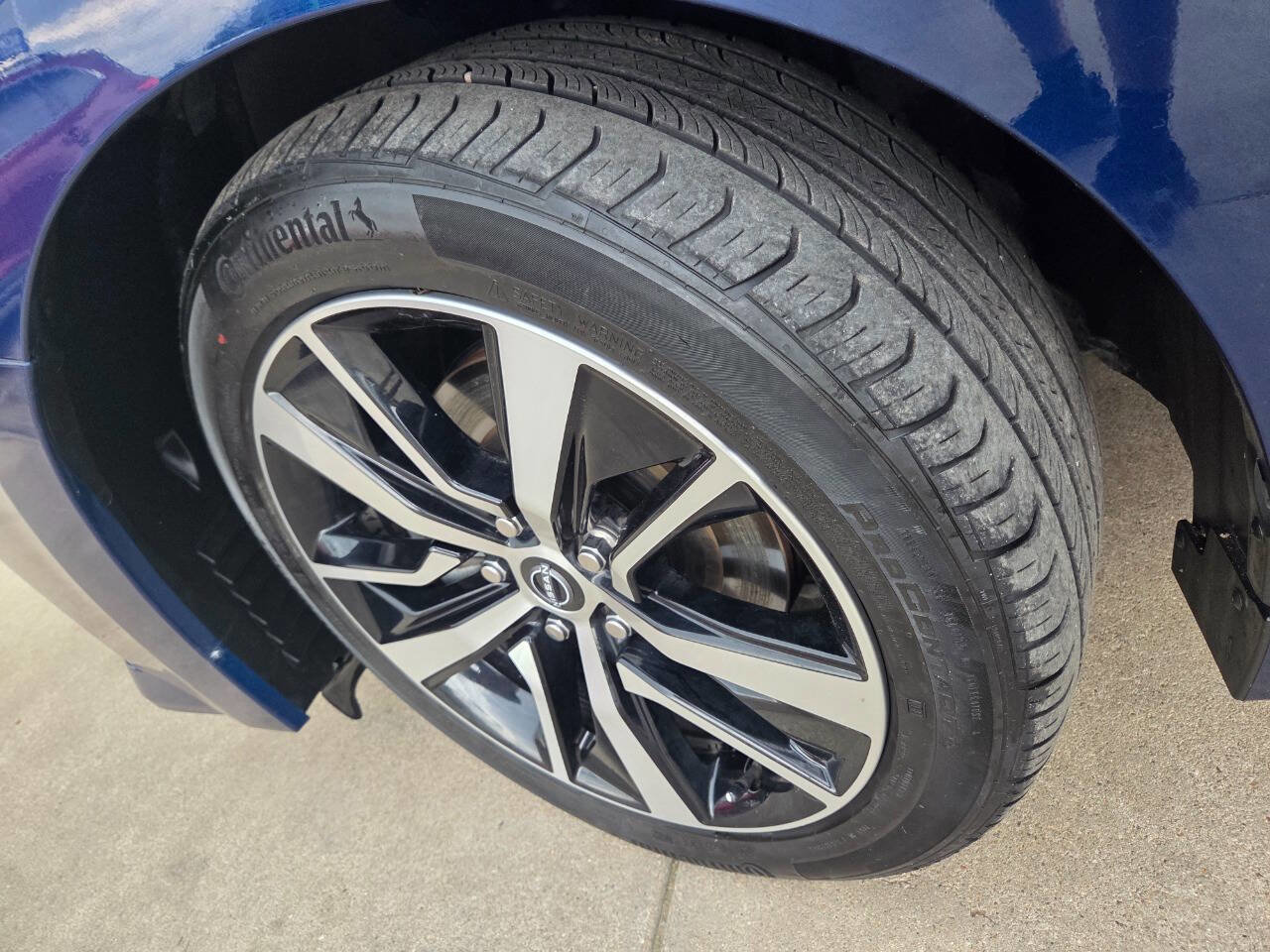 Used 2023 Nissan Maxima SV w/ Floor Mat Group image 61