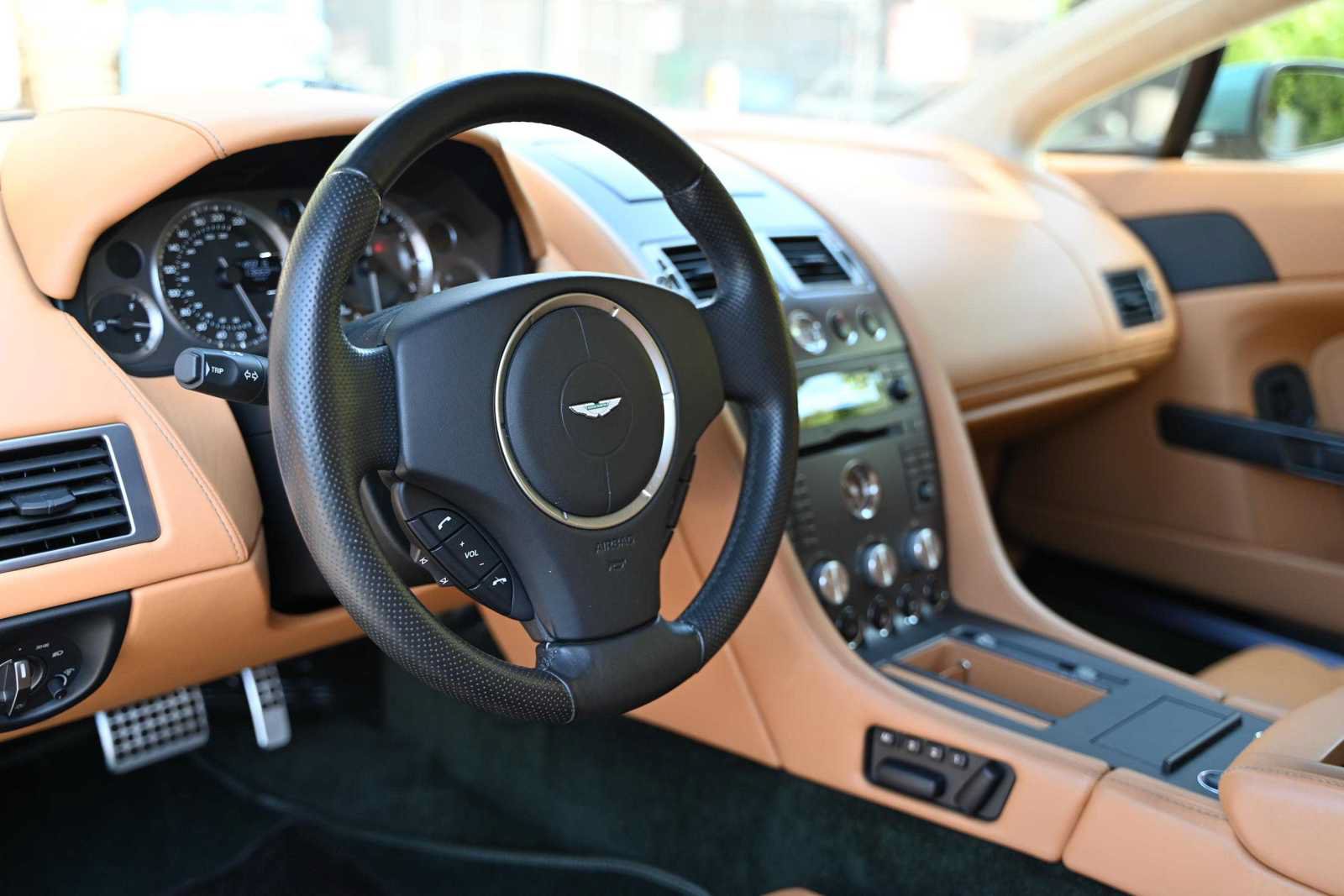 Used 2008 Aston Martin V8 Vantage Roadster RWD image 19