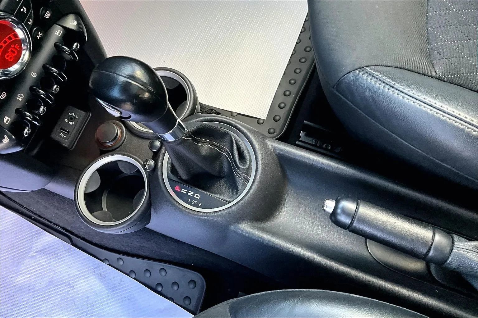 Used 2013 MINI Cooper Hardtop image 14