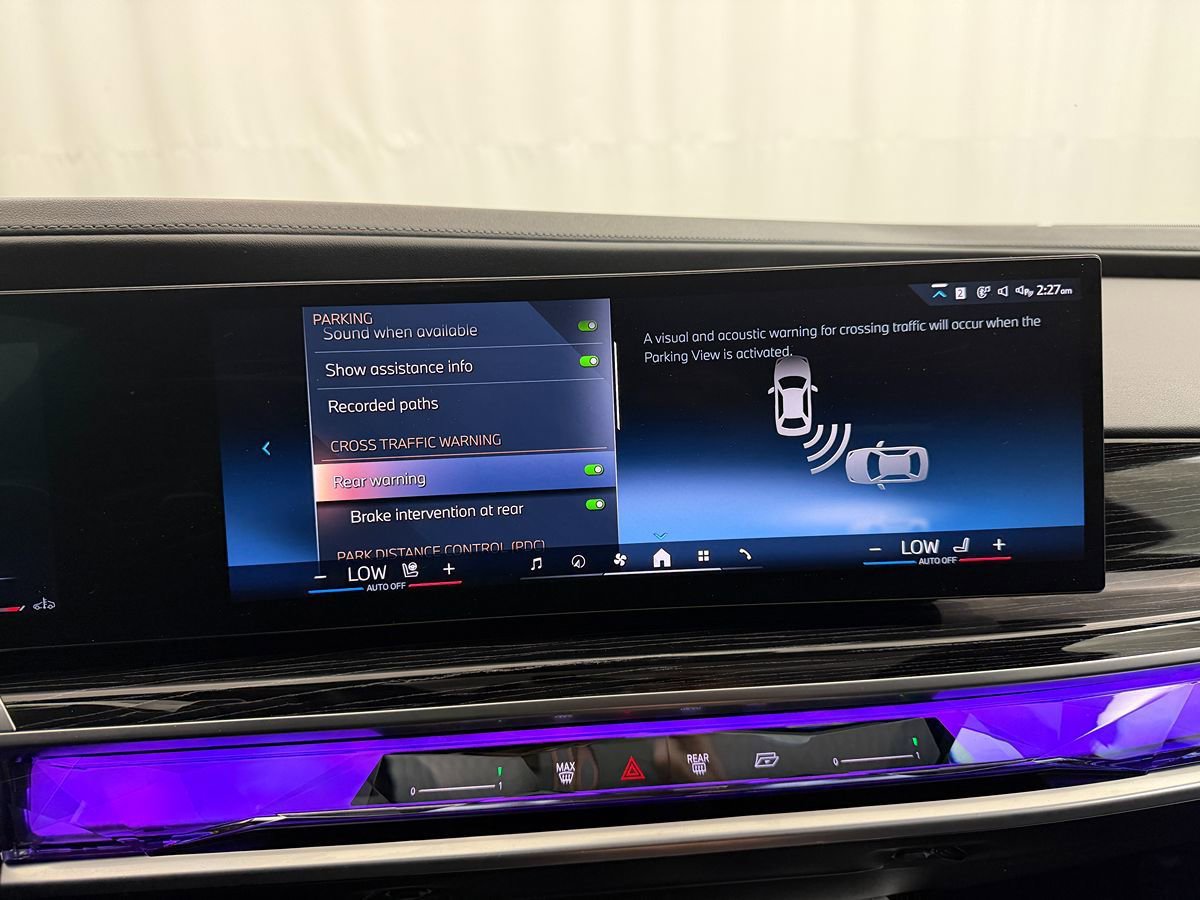 Used 2025 BMW 740i xDrive image 34