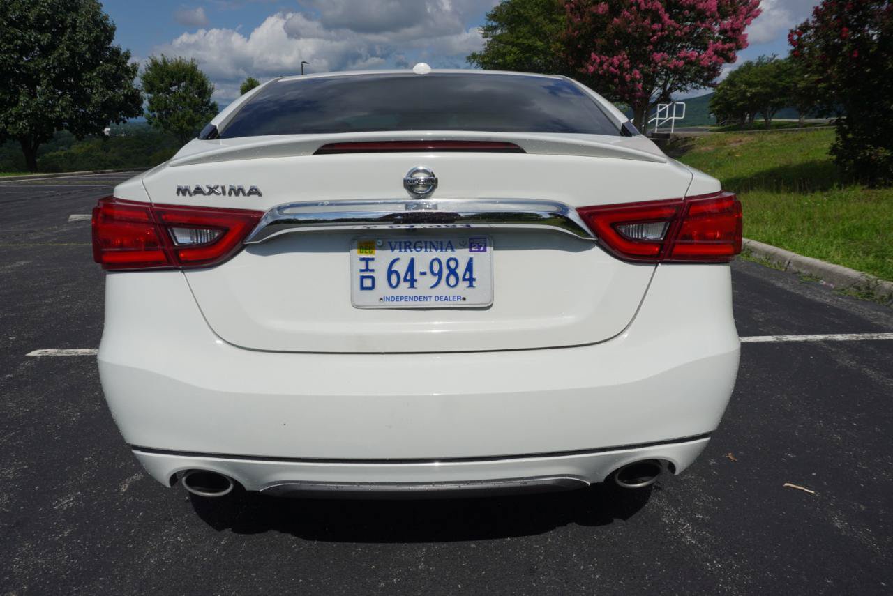 Used 2017 Nissan Maxima 3.5 S w/ Interior Lighting Package FWD image 7