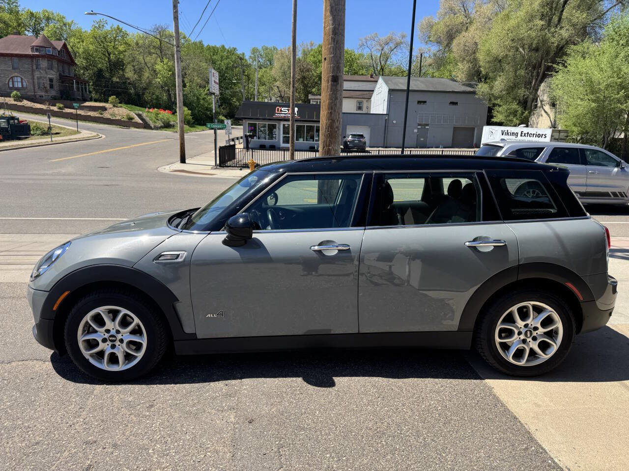 Used 2017 MINI Cooper Clubman ALL4 AWD/4WD image 6