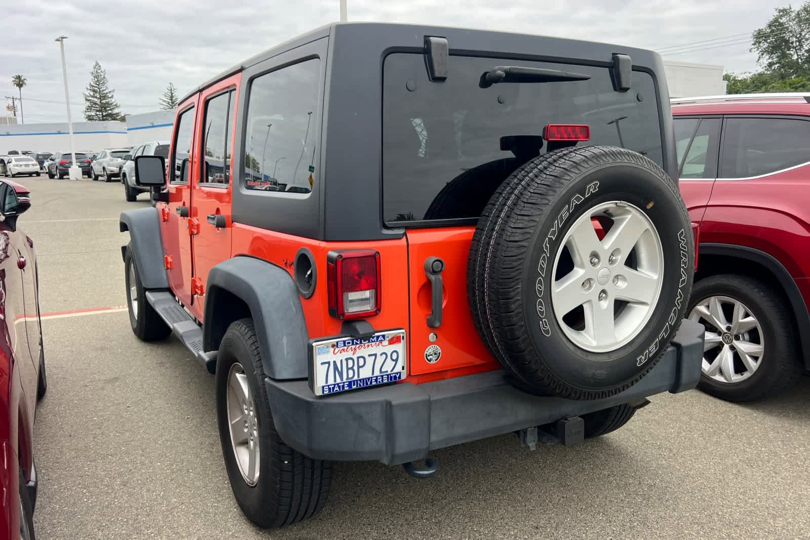 Used 2015 Jeep Wrangler Unlimited Sport w/ Quick Order Package 24S AWD/4WD image 6