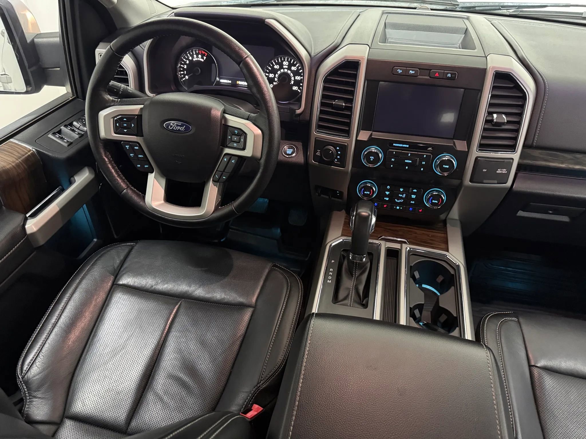 Used 2019 Ford F150 Lariat w/ FX4 Off-Road Package image 21