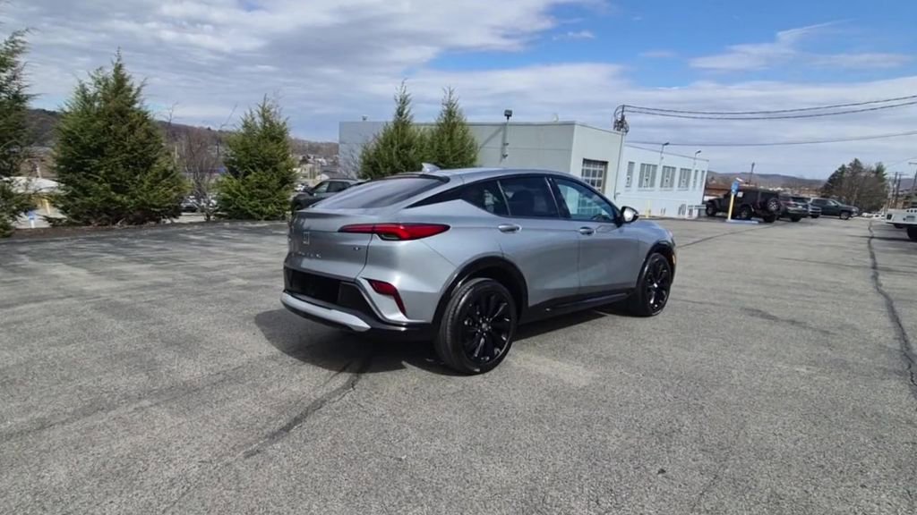 Used 2024 Buick Envista Sport Touring w/ Convenience I Package image 9