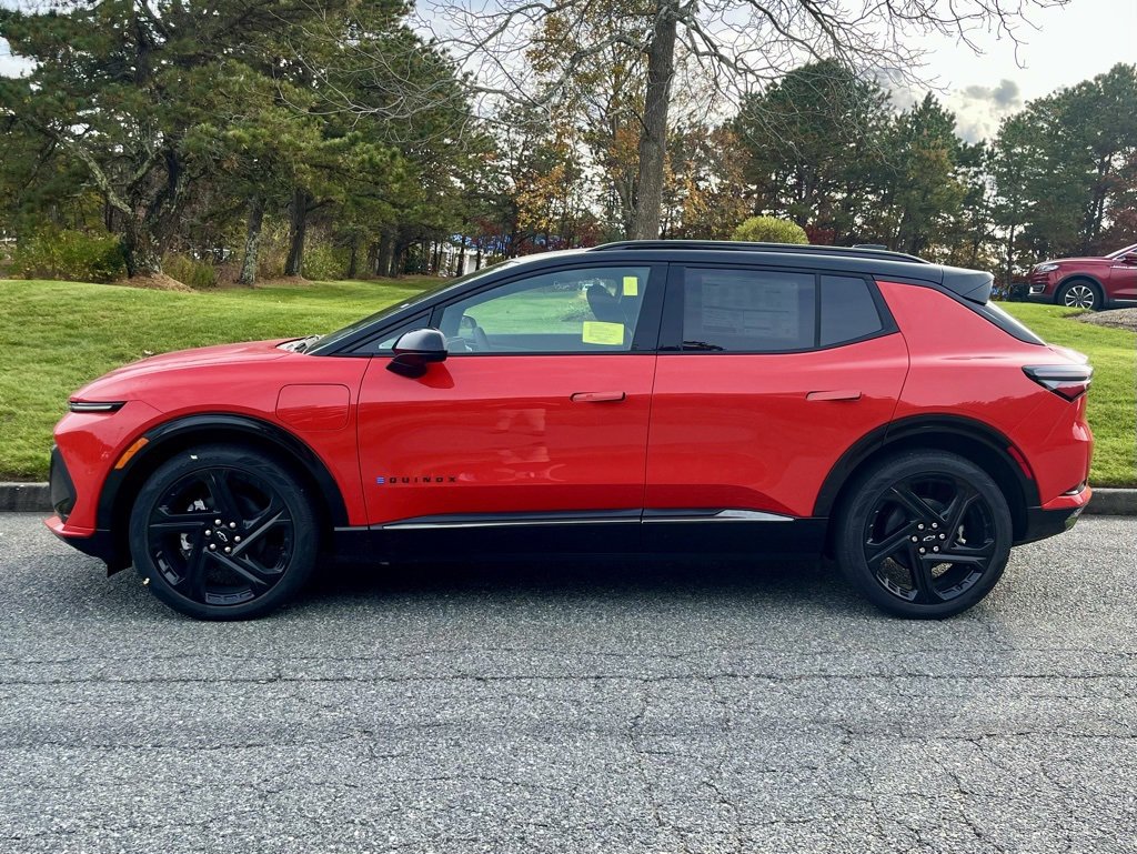 New 2026 Chevrolet Equinox EV RS image 2