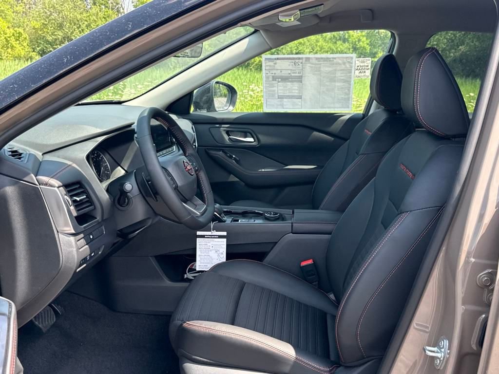 New 2026 Nissan Rogue SV image 9