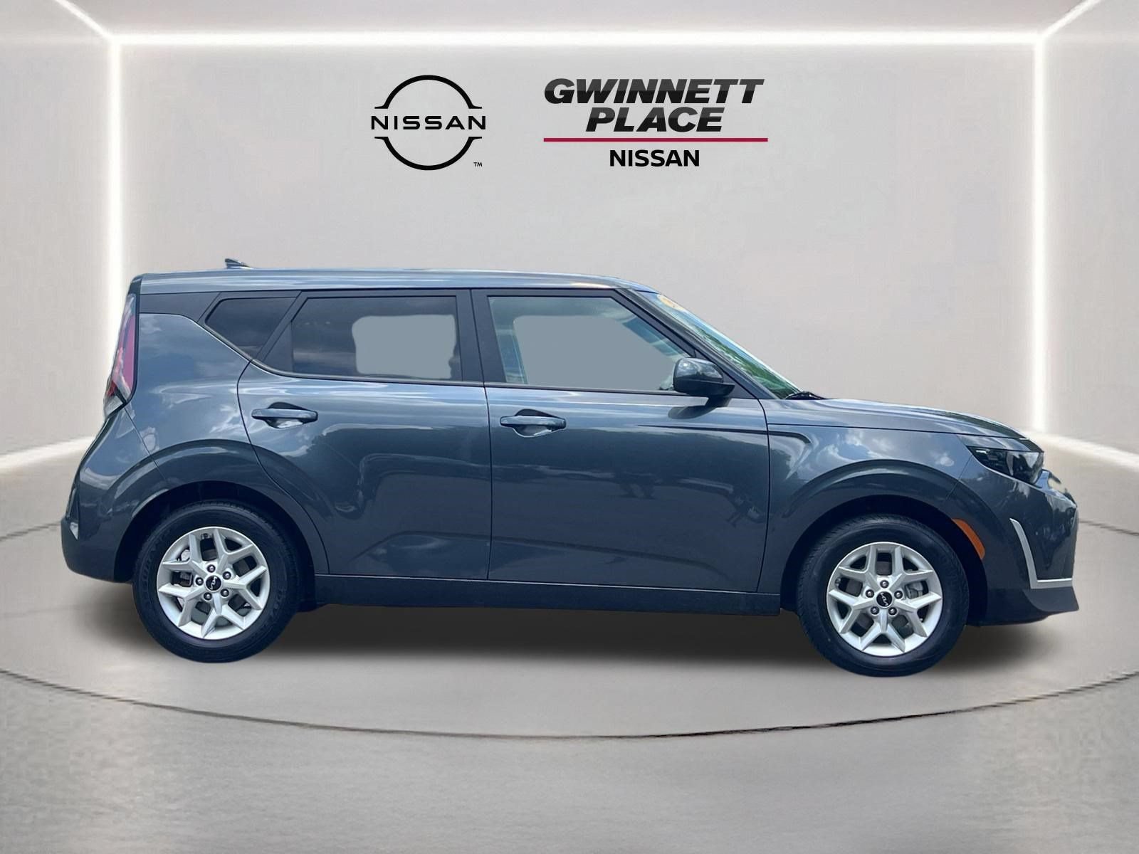 Used 2024 Kia Soul LX w/ Option Group 015 FWD image 23
