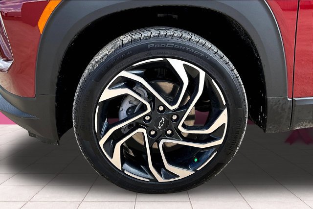 Used 2025 Chevrolet TrailBlazer RS w/ Convenience Package AWD/4WD image 11