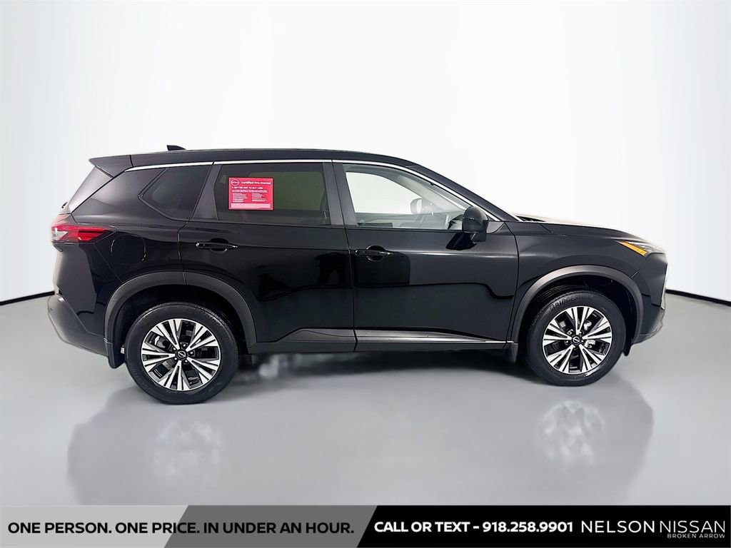 Used 2023 Nissan Rogue SV AWD/4WD image 4