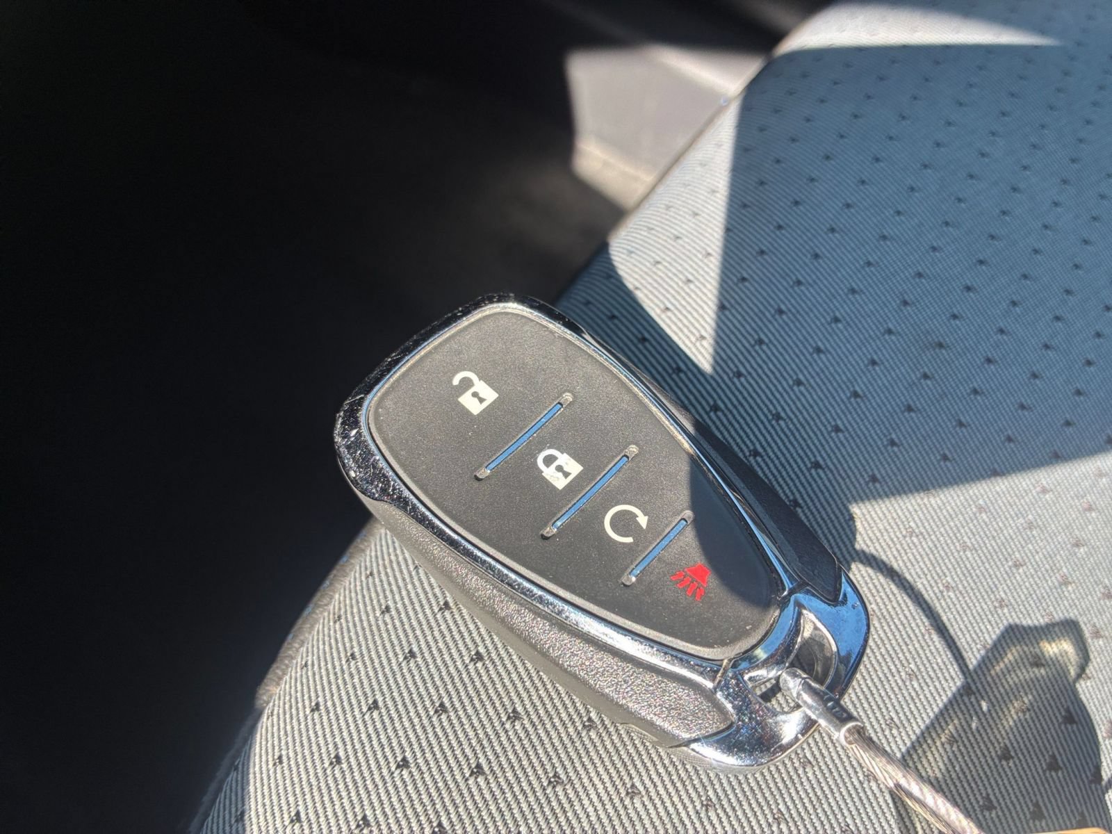 Used 2025 Chevrolet Trax LT w/ LT Convenience Package FWD image 19