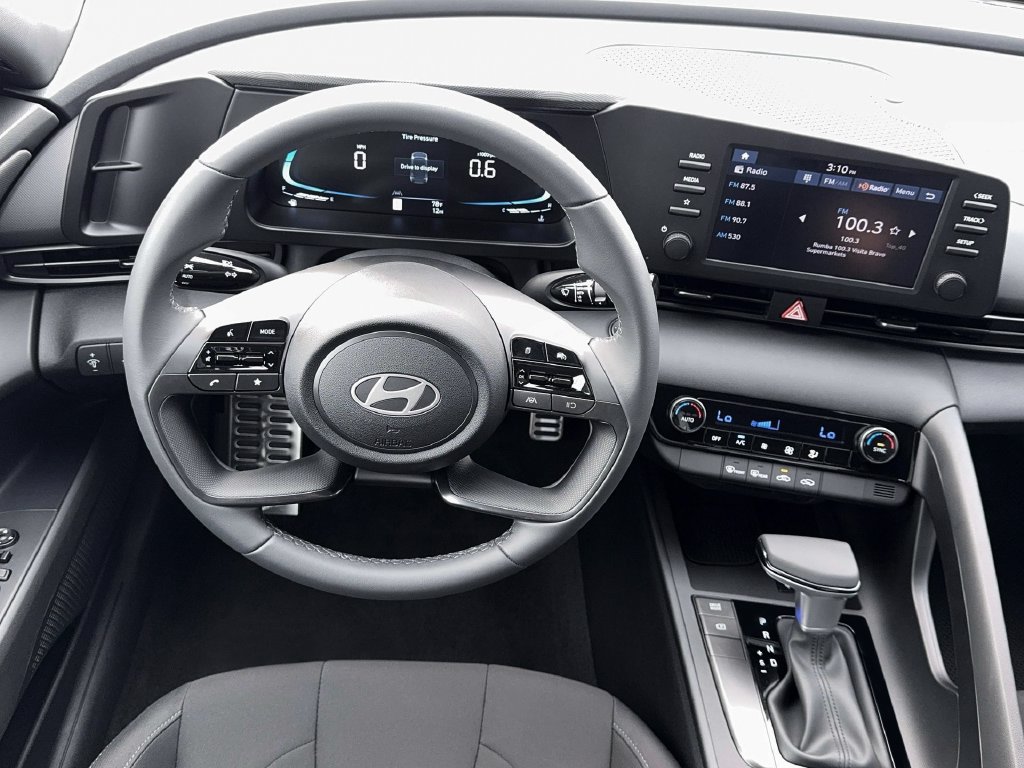Used 2026 Hyundai Elantra Sport FWD image 19