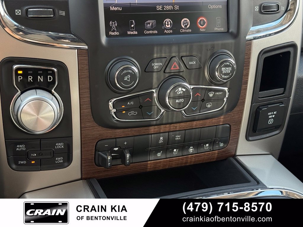 Used 2016 RAM 1500 Laramie w/ Convenience Group AWD/4WD image 17