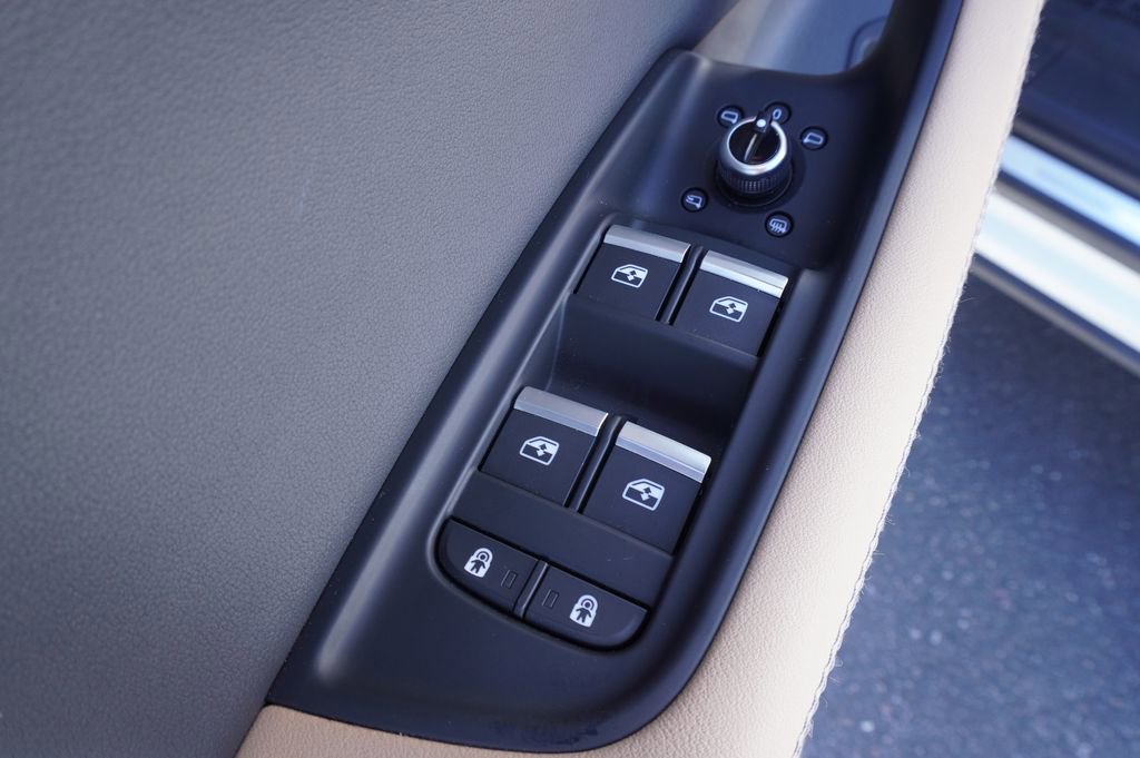 Used 2025 Audi Q7 2.0T Premium Plus image 17