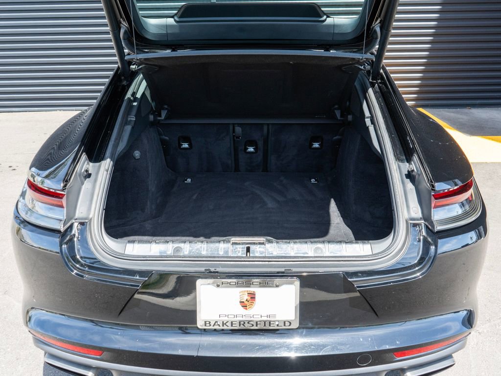 Used 2021 Porsche Panamera 4 AWD/4WD image 34