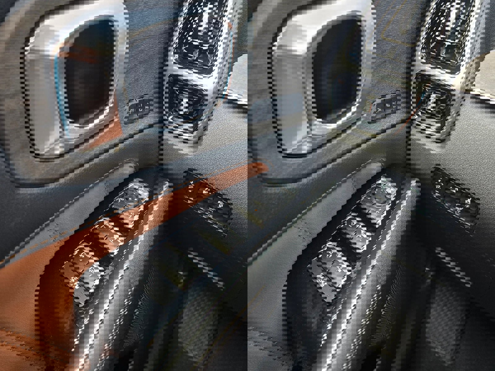 Used 2023 Kia Sorento SX Prestige image 23