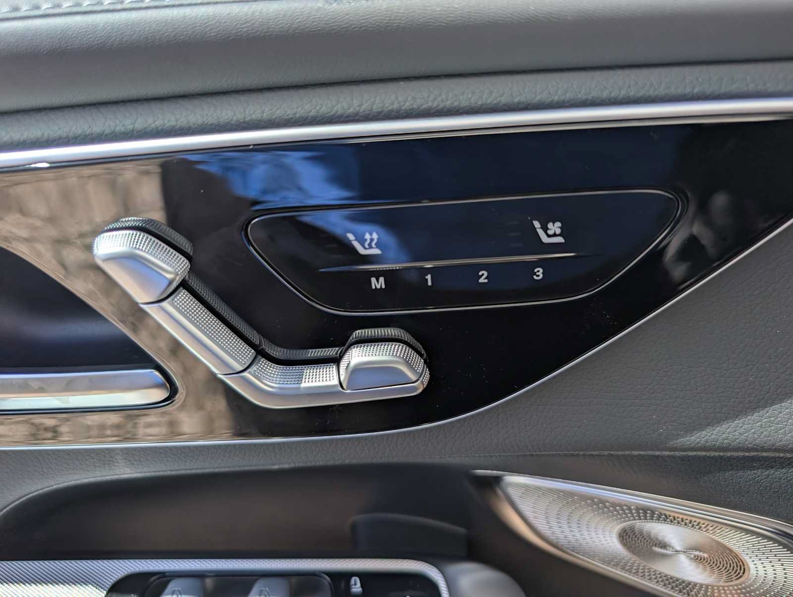 New 2027 Mercedes-Benz GLC 300 4MATIC image 31