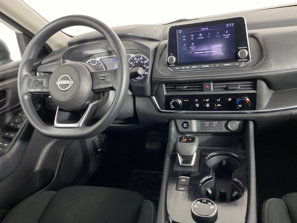 Used 2024 Nissan Rogue S AWD/4WD image 13