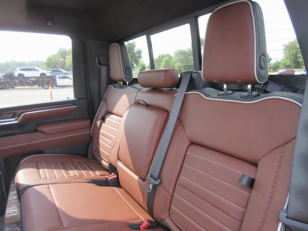 New 2026 GMC Sierra 3500 Denali Ultimate image 15