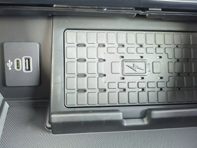 New 2025 Ford F150 Lariat w/ Equipment Group 501A Mid image 22