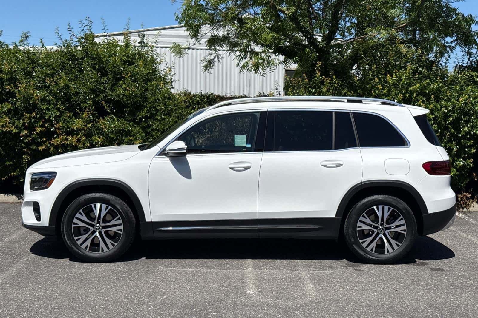 New 2026 Mercedes-Benz GLB 250 image 6