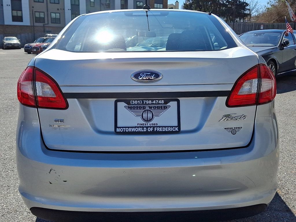 Used 2013 Ford Fiesta SE image 4
