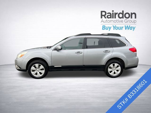 Used 2011 Subaru Outback 2.5i Premium image 4