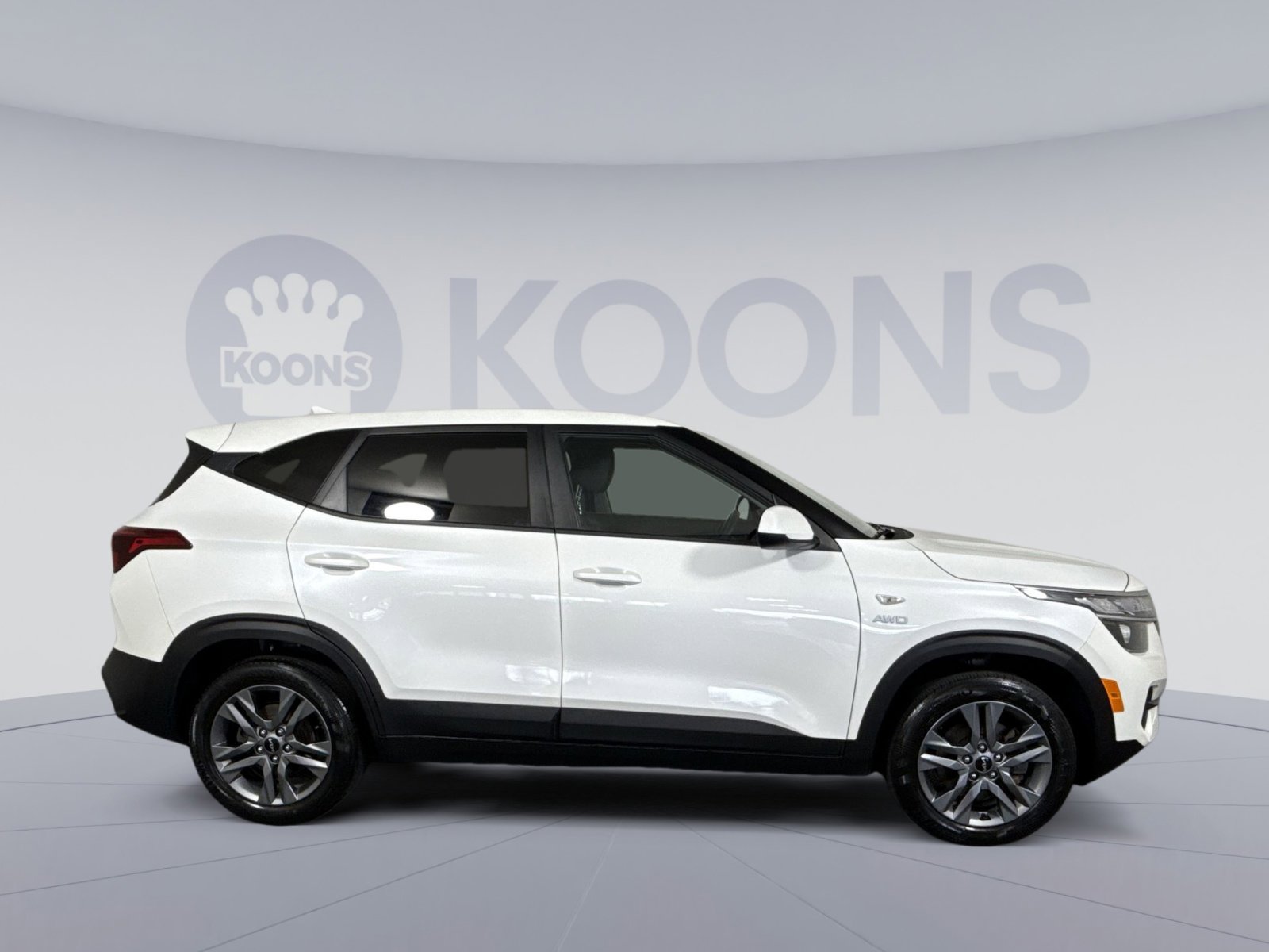 Used 2023 Kia Seltos LX AWD/4WD image 8