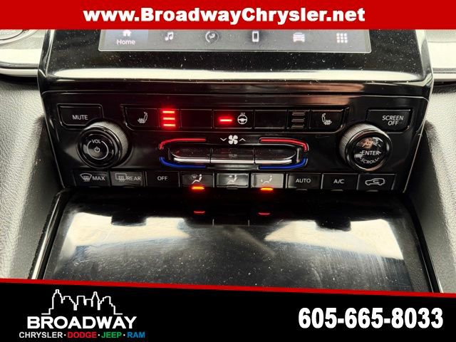 Used 2021 Jeep Grand Cherokee L Altitude image 21