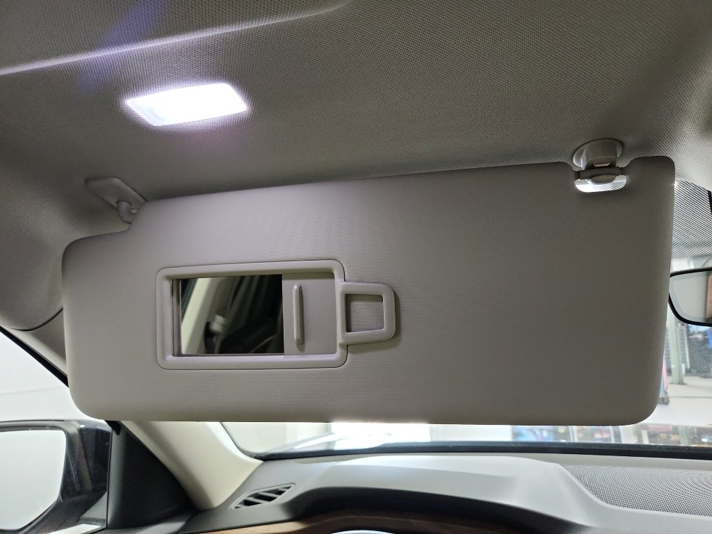 Certified 2025 Volkswagen Atlas SE w/ Panoramic Sunroof Package FWD image 27