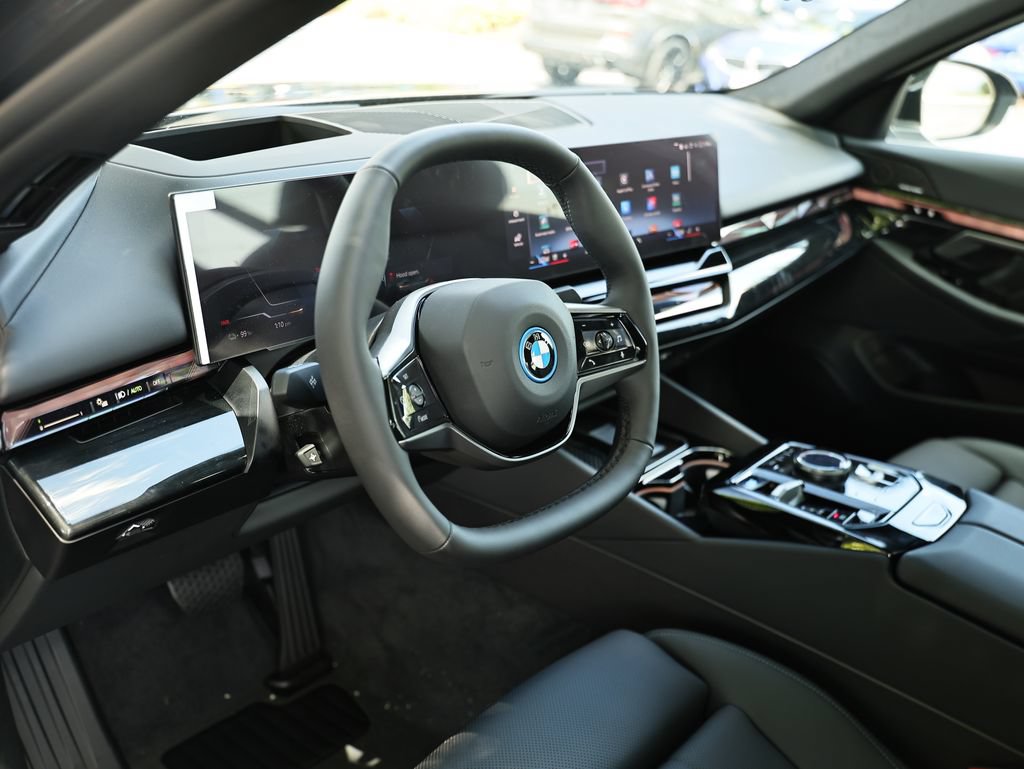 New 2027 BMW i5 xDrive40 w/ Premium Package AWD/4WD image 19