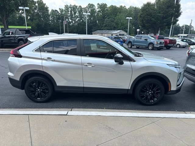 Used 2024 Mitsubishi Eclipse Cross LE AWD/4WD image 9