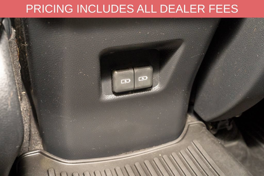 Used 2022 Toyota RAV4 XLE Premium AWD/4WD image 8