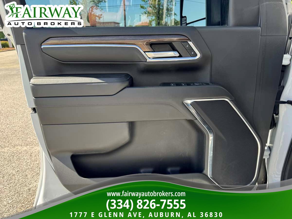 Used 2024 Chevrolet Silverado 3500 LT w/ Convenience Package image 26