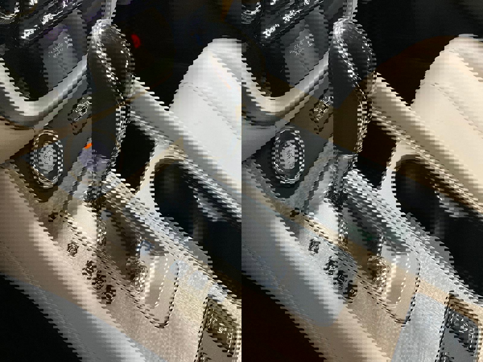 Used 2024 Nissan Murano SV image 16