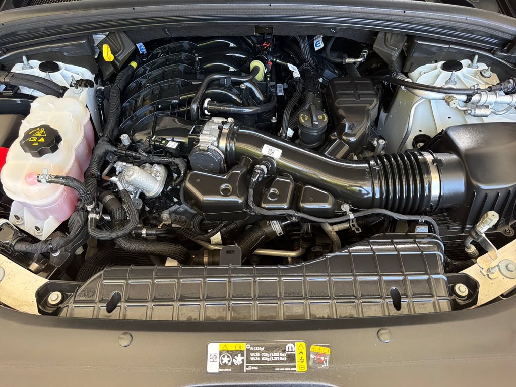 Used 2023 Jeep Grand Cherokee L Limited AWD/4WD image 40