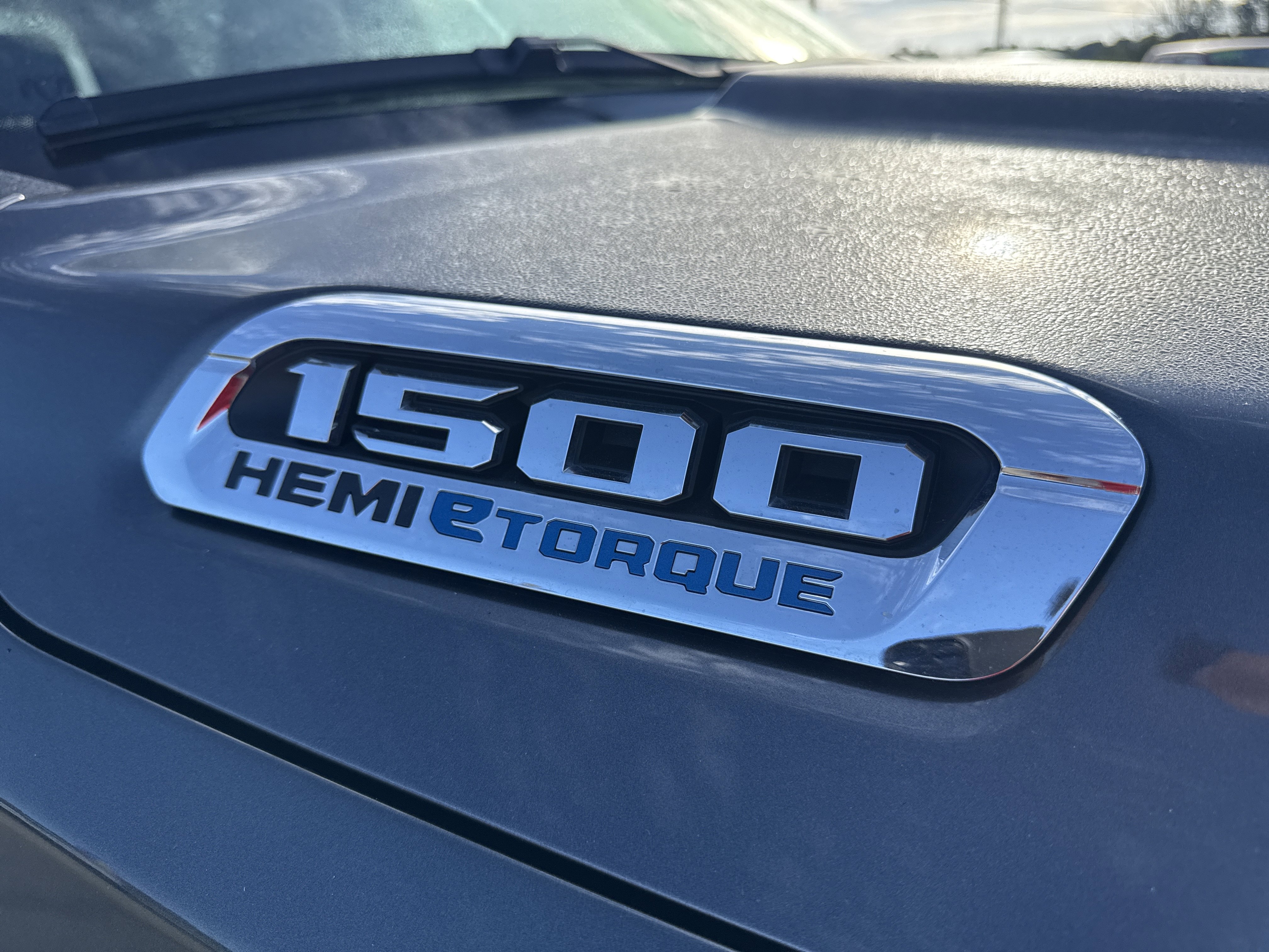 Used 2024 RAM 1500 Laramie image 13