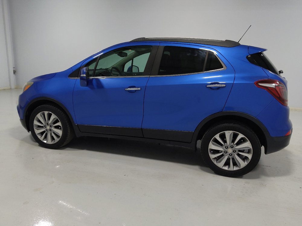 Used 2018 Buick Encore Preferred image 3