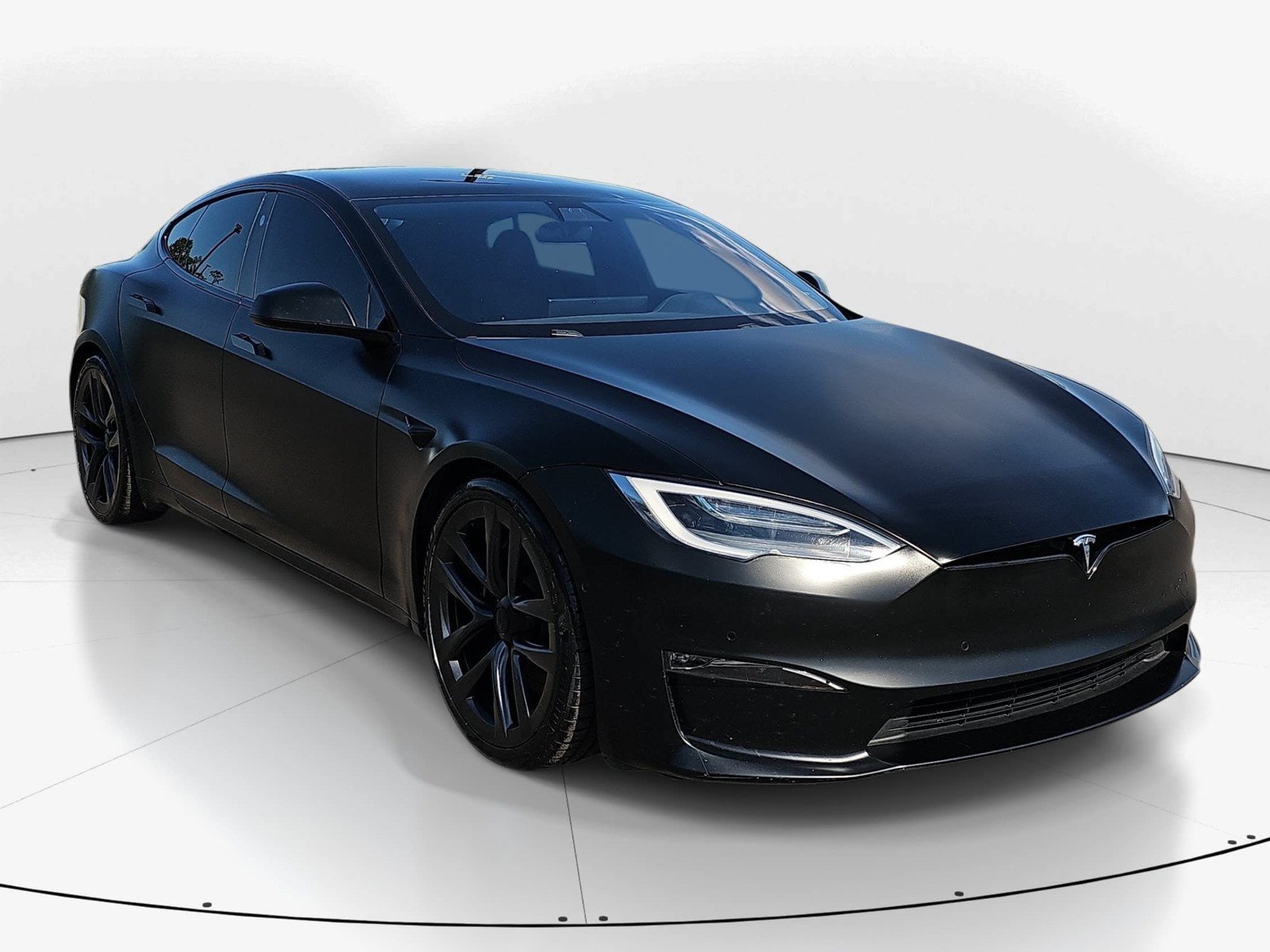 Used 2021 Tesla Model S Plaid AWD/4WD image 2